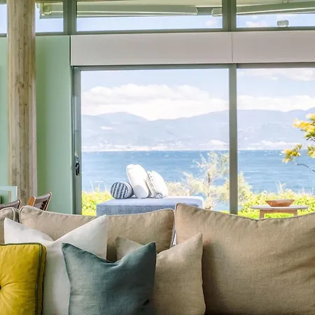 Lefkon With Pool By The Sea - Npeloponnese *