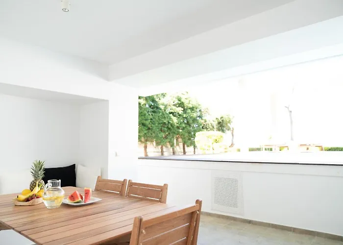 Lefkon With Pool By The Sea - Npeloponnese Villa