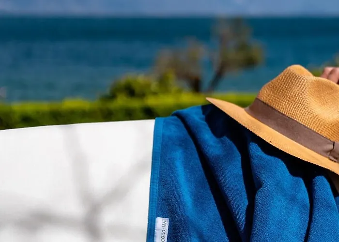 Lefkon With Pool By The Sea - Npeloponnese Вилла *