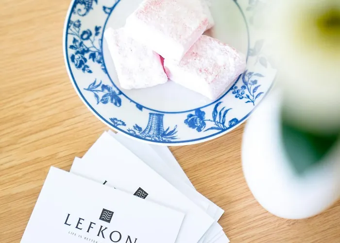 Villa Lefkon With Pool By The Sea - Npeloponnese *