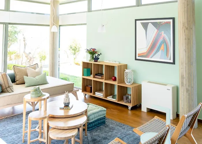 Lefkon With Pool By The Sea - Npeloponnese Вилла *